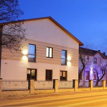 Hotel Stara Fabryka Malogoszcz Buitenkant foto